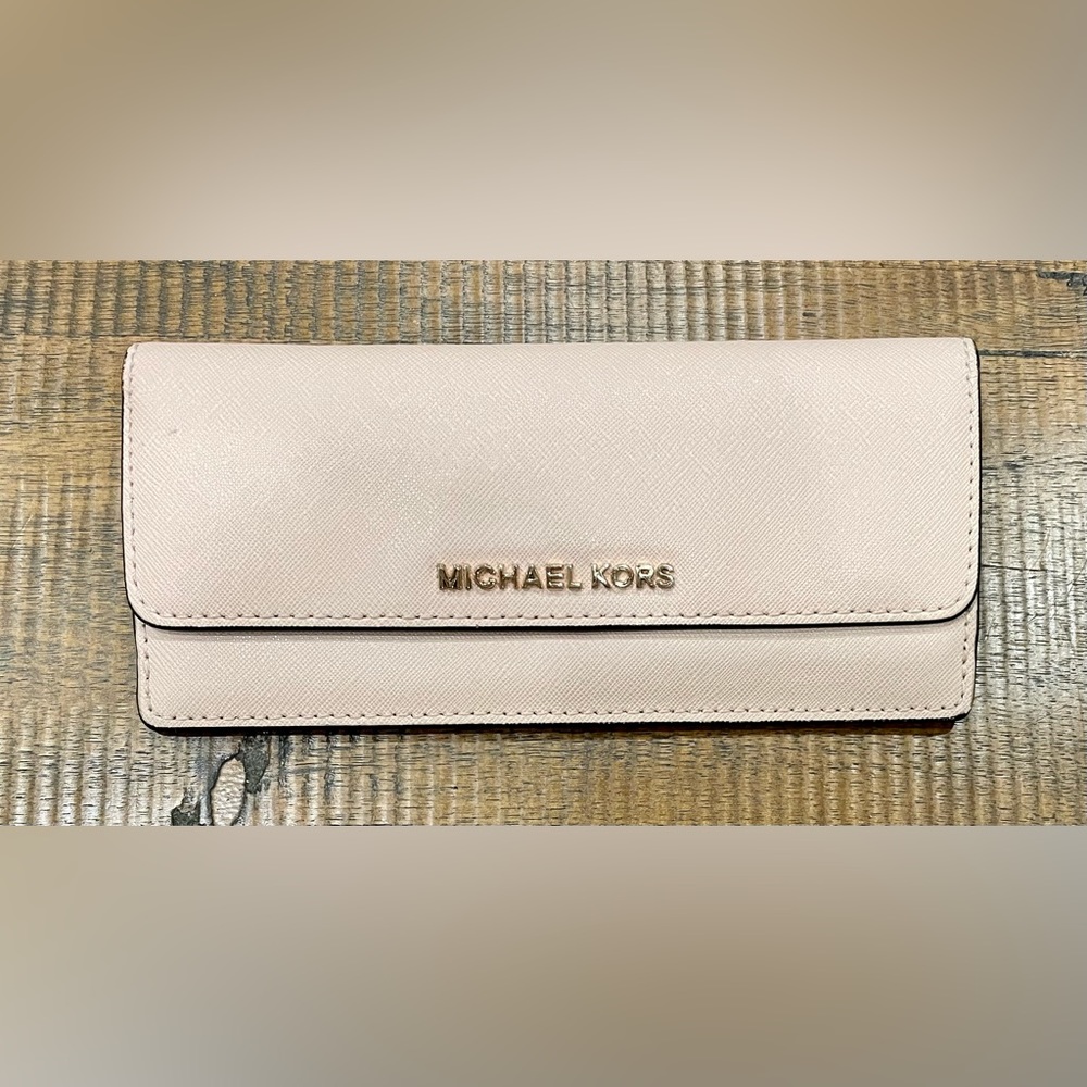 Micheal Kors Wallet